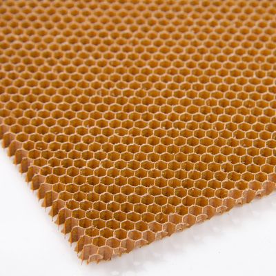 Hafif Aramid Kağıt Bal Köşe Çekirdek Altgen Bal Köşe Deliği Hücre Boyutu 3.2mm