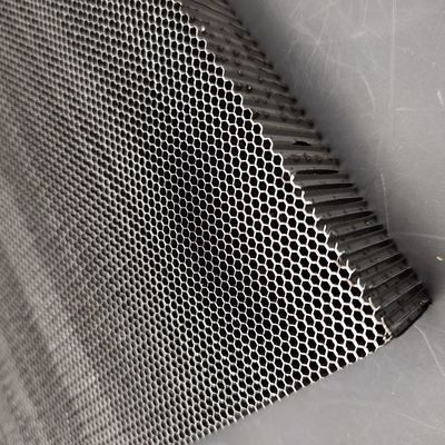0.8mm Küçük Hücre Boyutu Yüksek Güçlü Paslanmaz Bal Arısı Havalandırma Paneli