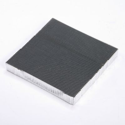 Ultra Küçük Yan Uzunluğu 0.6-2.5mm 3003 Alüminyum Bal Arısı Çekirdek Panelleri Mikro Porous