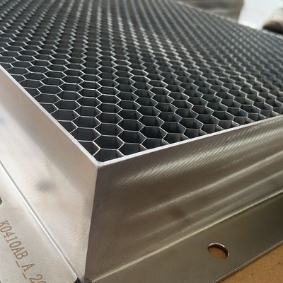 60 mm kalınlığı 304 paslanmaz çelik bal kovanı çekirdeği Yüksek dayanıklılık