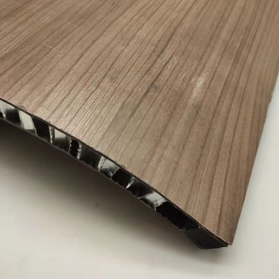 Yüksek Hızlı Demiryolları İç Dekorasyonu için 23 mm HPL Bal Arısı Paneli