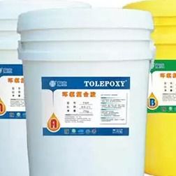 Anti-Aging 2 Parça Epoxy yapıştırıcı F104 İyi sıkıştırma performansı