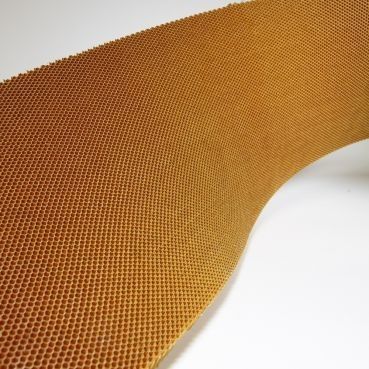 Hafif Aramid Kağıt Bal Köşe Çekirdek Altgen Bal Köşe Deliği Hücre Boyutu 3.2mm