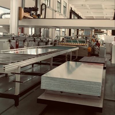 Honeycomb Makine Alüminyum Honeycomb Kompozit Tahta Sürekli Üretim hattı