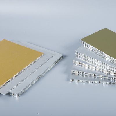 PE ve PVDF kaplama yapısı 1 2 Alüminyum bal çekirdeği panelleri