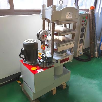 25T yüksek kontrol doğruluğu Plaka vulkanize basıncı