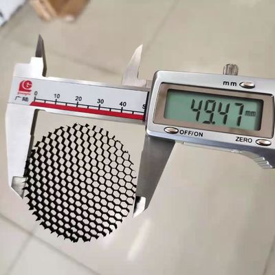 3.2mm Hücre Boyutu Petek Izgara Petek Panjur LED Işık için Parlama Önleyici