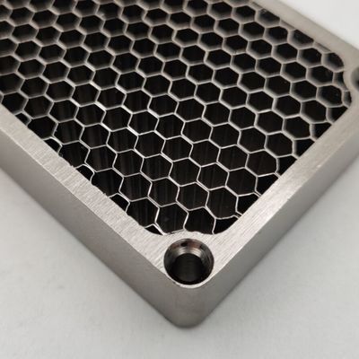 Paslanmaz Çelik Çerçeve Metal Bal Köpeği Çekirdek 20x20mm EMI Koruma için