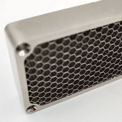Paslanmaz Çelik Çerçeve Metal Bal Köpeği Çekirdek 20x20mm EMI Koruma için