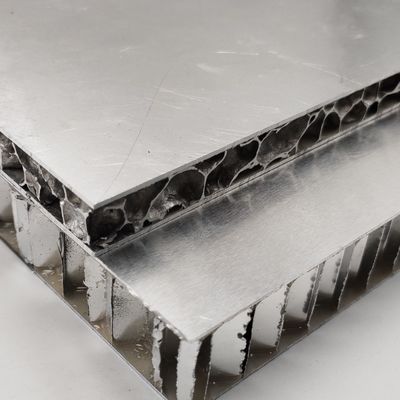 500x500mm Alüminyum Yüzlü Köpük Çekirdek Panelleri Yüksek Güçlü Süper Basınç