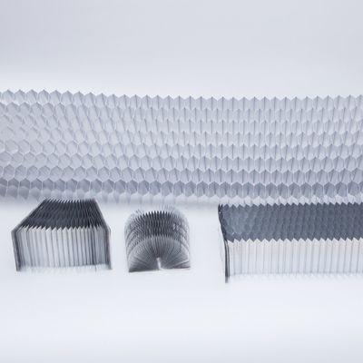 Çizgi şeklinde Alüminyum Bal çekirdeği 1667x25x10mm